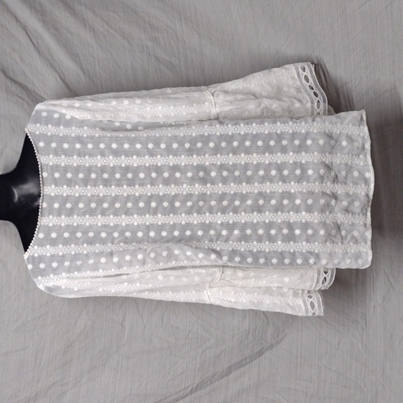 White House Black Market sheer boho chic blouse - Picture 4 of 12